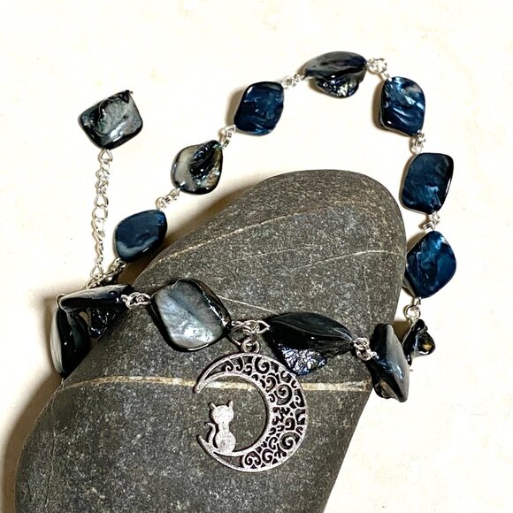 Blue Irregular Mother of Pearl Shell Necklace + Cat on the Moon Pendant - Picture 4 of 13